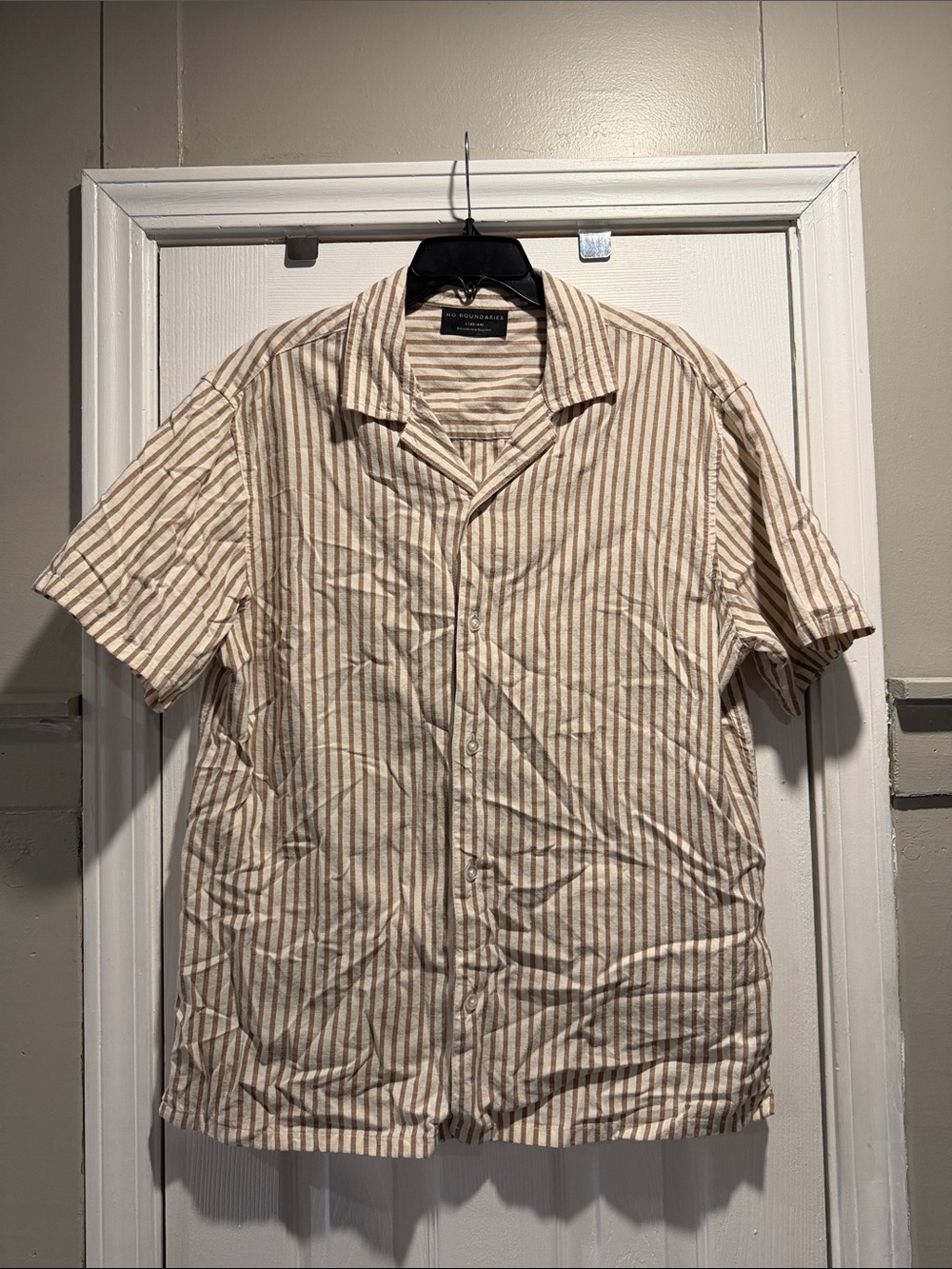 No Boundaries Short-Sleeve Striped Button-Up Shirt - Cream & Brown